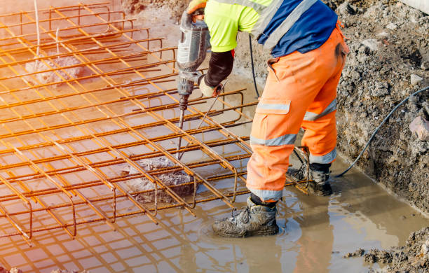 Best Commercial Concrete Contractor  in Waynesville, MO